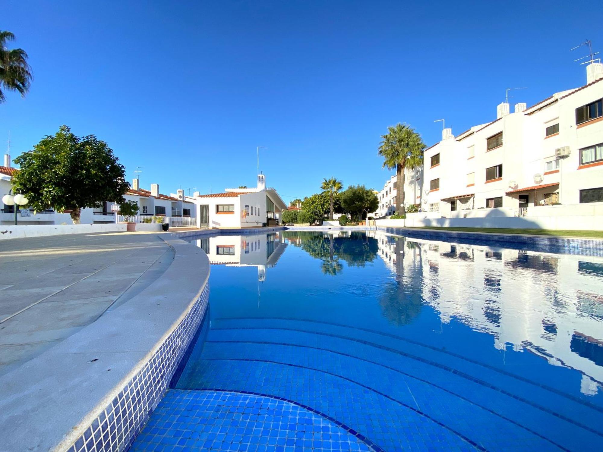 Albufeira Harmony With Pool By Homing Apartment Bagian luar foto